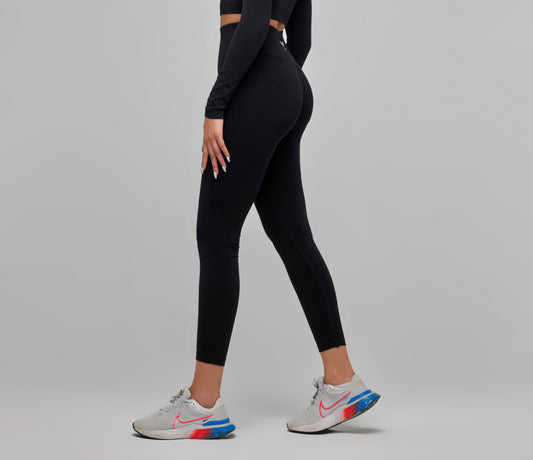 LF Essentials Leggings - Black